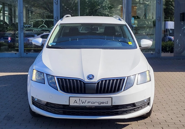 Skoda Octavia cena 62900 przebieg: 167710, rok produkcji 2020 z Nowe Warpno małe 781